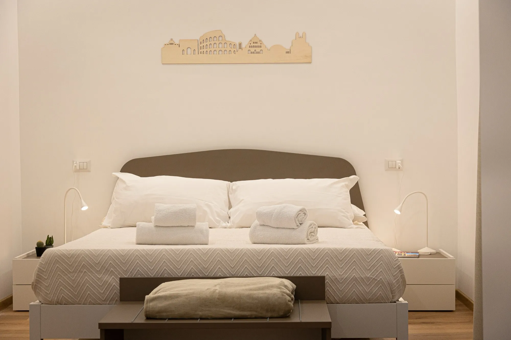 Main bedroom of the Poliziano apartment