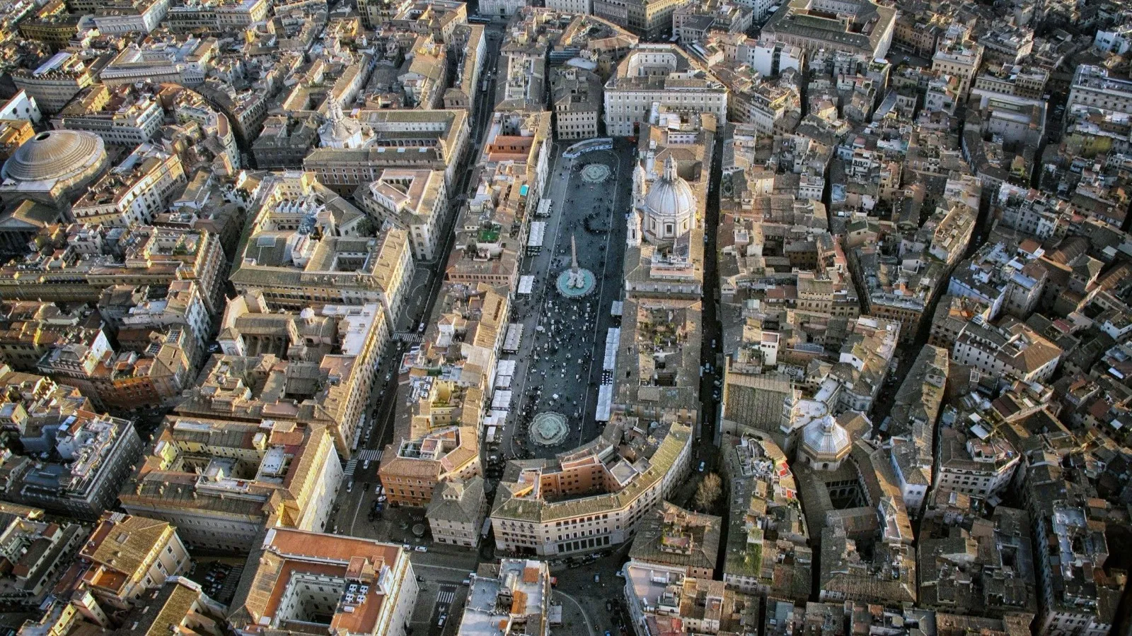 A street in the centre of Rome